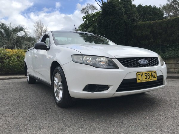 Used Ford UTE for slae - front drivers side view